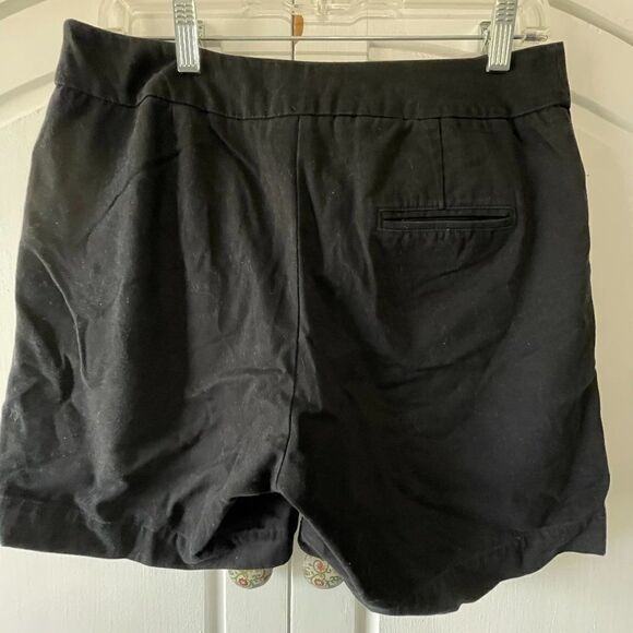 Jones of New York Sport Shorts, Size 6 - Picture 8 of 8